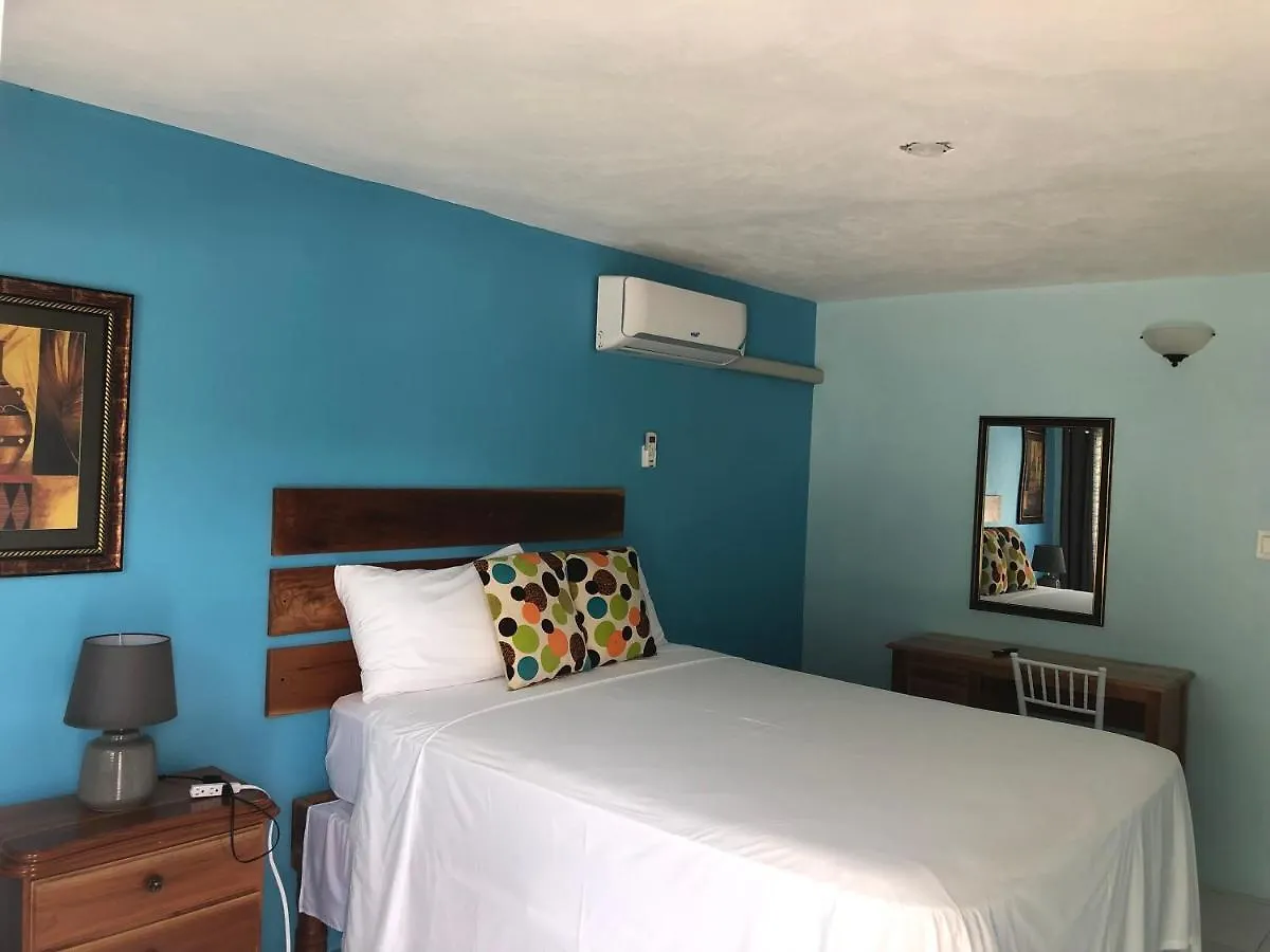 Airport Beach Hotel Montego Bay Hotel apartamentowy